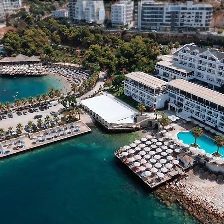 Belaire Luxury Apartment Sarandë Esterno foto