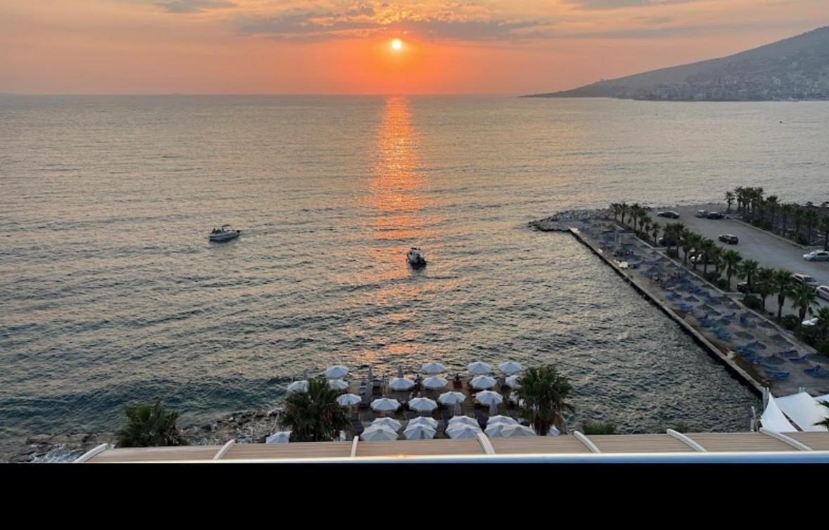 Belaire Luxury Apartment Sarandë Esterno foto
