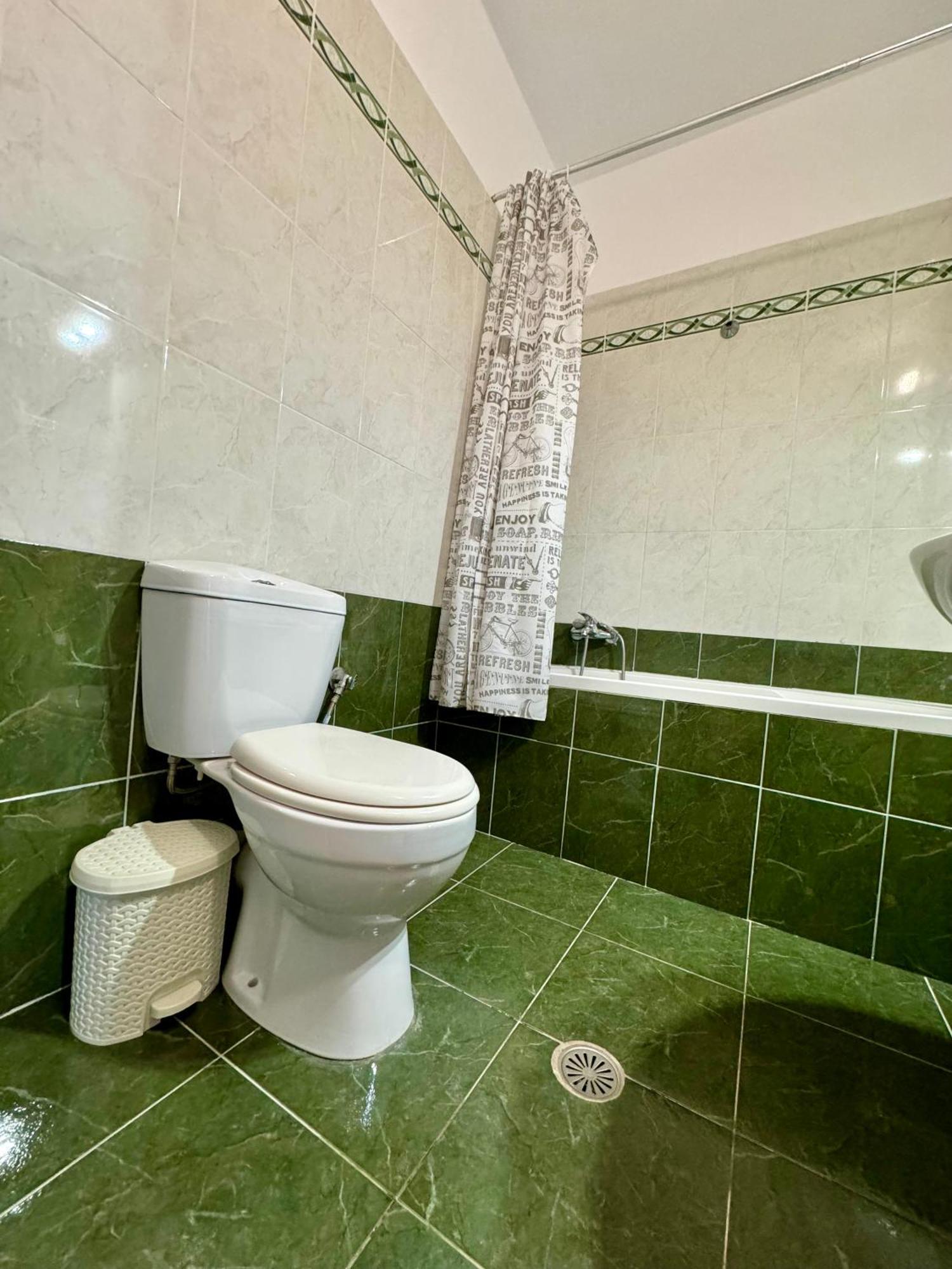 Belaire Luxury Apartment Sarandë Esterno foto
