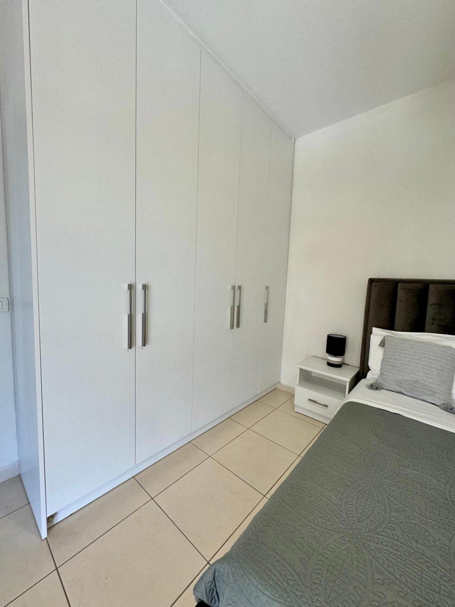 Belaire Luxury Apartment Sarandë Esterno foto